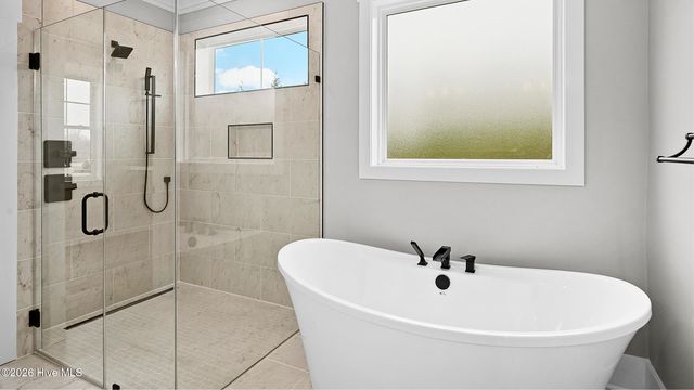 2827 Landing Circle, Grimesland, NC 27837