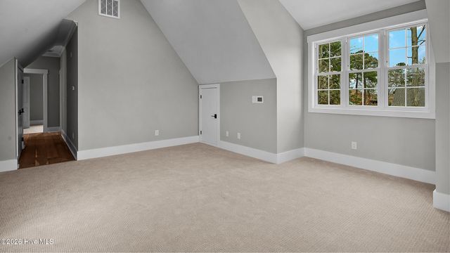 2827 Landing Circle, Grimesland, NC 27837