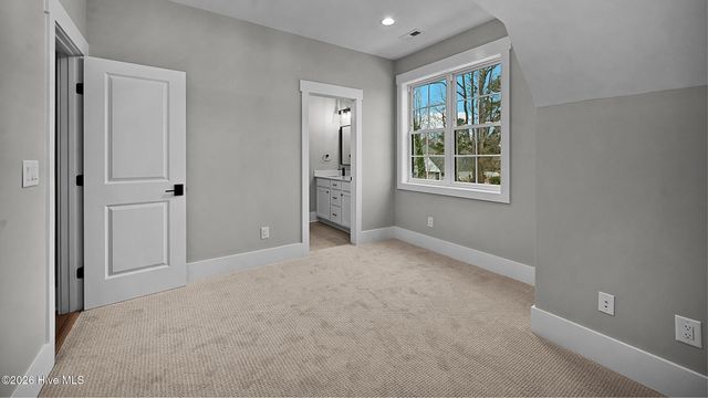 2827 Landing Circle, Grimesland, NC 27837