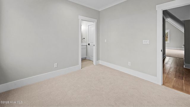 2827 Landing Circle, Grimesland, NC 27837