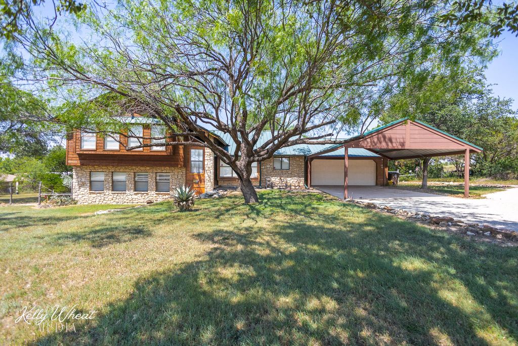 Image 1 of property listing at 116 Edinburgh Road, San Angelo, TX 76901