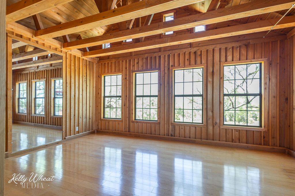 Image 19 of property listing at 116 Edinburgh Road, San Angelo, TX 76901