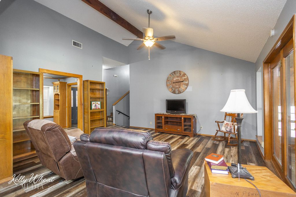 Image 5 of property listing at 116 Edinburgh Road, San Angelo, TX 76901