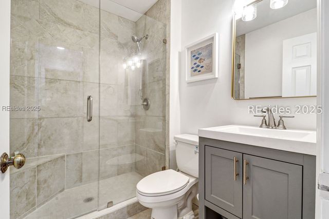 11 Planters Wood Ct, Hilton Head Island, SC 29928