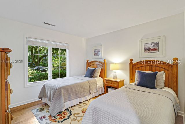 11 Planters Wood Ct, Hilton Head Island, SC 29928