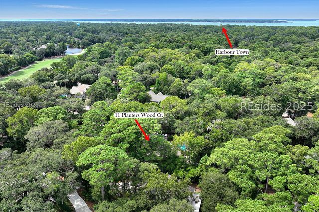 11 Planters Wood Ct, Hilton Head Island, SC 29928