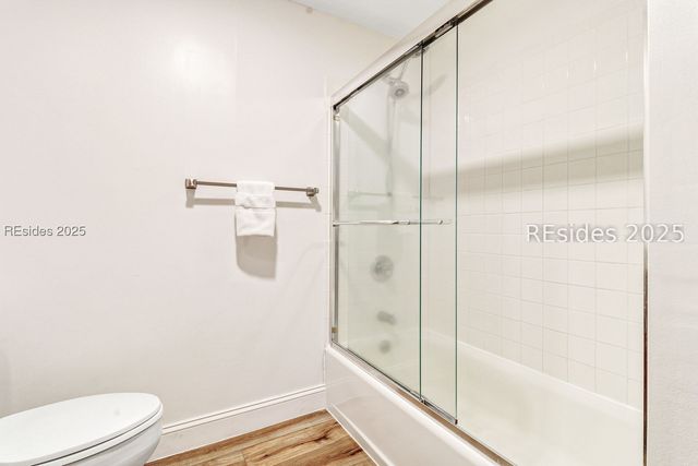 11 Planters Wood Ct, Hilton Head Island, SC 29928