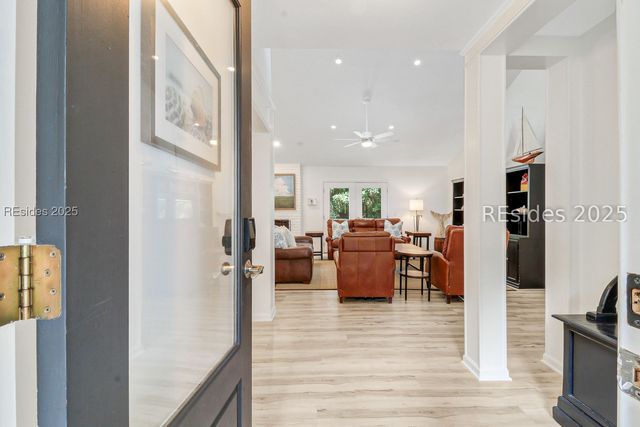 11 Planters Wood Ct, Hilton Head Island, SC 29928