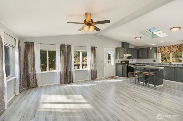 12611 NE Douglas Dr, Kingston, WA 98346