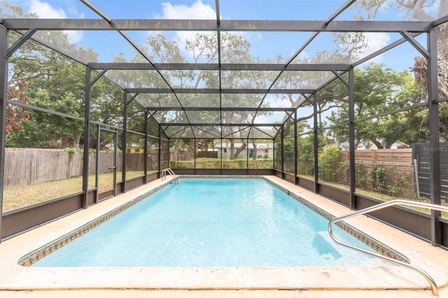 805 E 11TH AVENUE, New Smyrna Beach, FL 32169