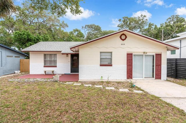 805 E 11TH AVENUE, New Smyrna Beach, FL 32169