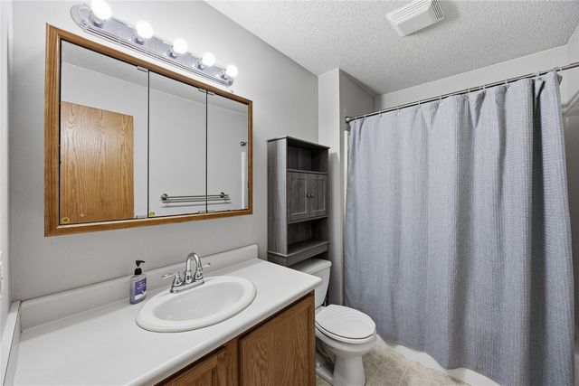 3060 Wilson Avenue SW 10, Cedar Rapids, IA 52404