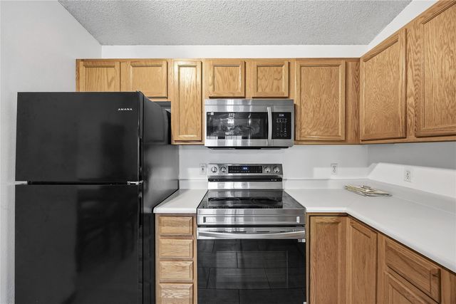3060 Wilson Avenue SW 10, Cedar Rapids, IA 52404