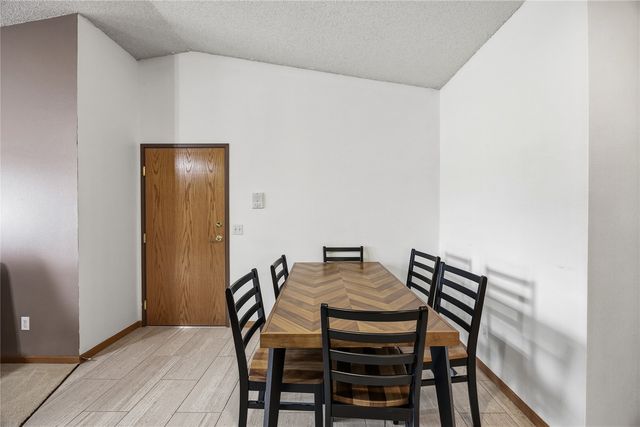 3060 Wilson Avenue SW 10, Cedar Rapids, IA 52404