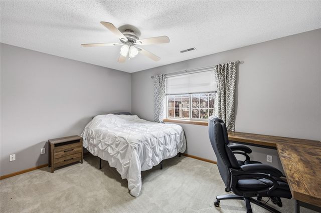 3060 Wilson Avenue SW 10, Cedar Rapids, IA 52404