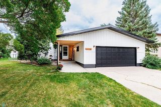 2326 26 1/2 Avenue S, Fargo, ND 58103