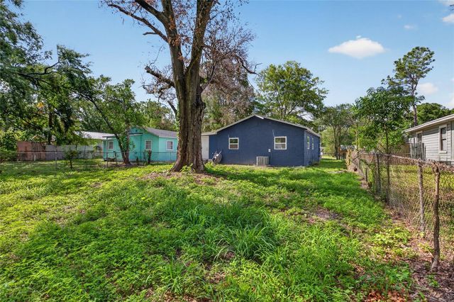 128 E 145TH AVENUE, Tampa, FL 33613