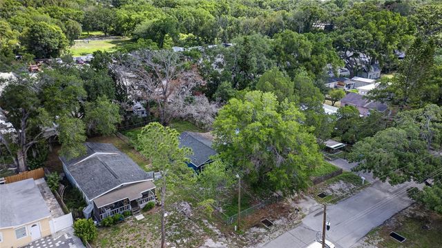 128 E 145TH AVENUE, Tampa, FL 33613
