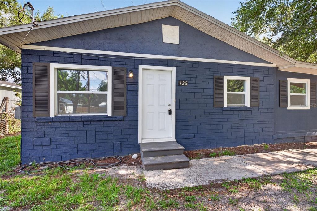 128 E 145TH AVENUE, Tampa, FL 33613