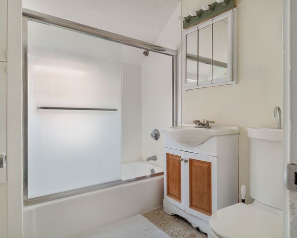 26 Princeton St 26, Medford, MA 02155