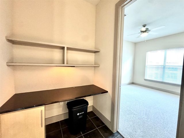 3660 Richmond Avenue 211, Houston, TX 77046