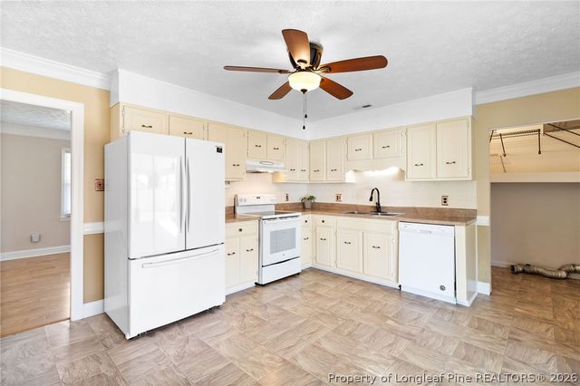5938 Spinner Road, Hope Mills, NC 28348