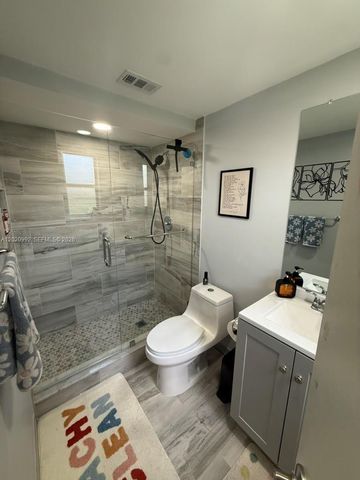 1810 SW 81st Ave 2215, North Lauderdale, FL 33068