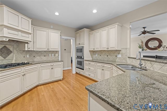 2553 Covey Run Dr, Henrico, VA 23233