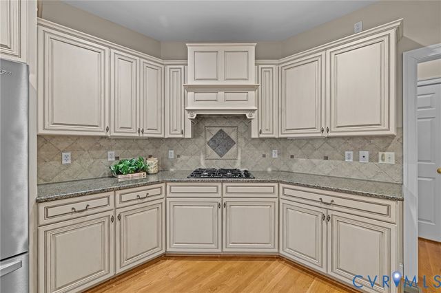 2553 Covey Run Dr, Henrico, VA 23233