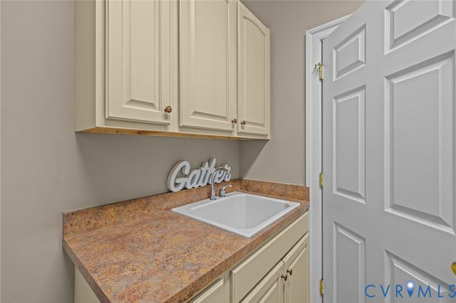 2553 Covey Run Dr, Henrico, VA 23233