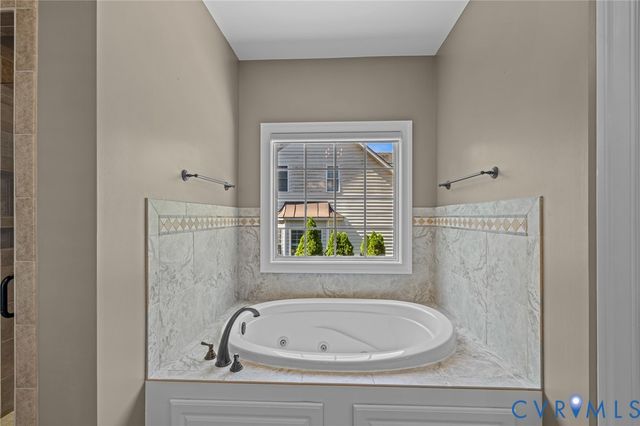 2553 Covey Run Dr, Henrico, VA 23233