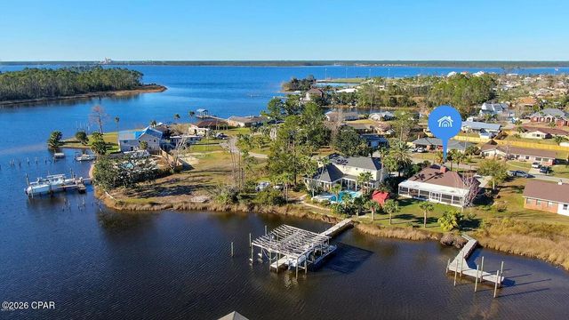 816 W 8th Street Circle, Lynn Haven, FL 32444