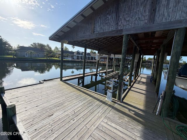 816 W 8th Street Circle, Lynn Haven, FL 32444