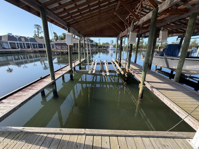 816 W 8th Street Circle, Lynn Haven, FL 32444