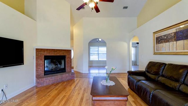 816 W 8th Street Circle, Lynn Haven, FL 32444