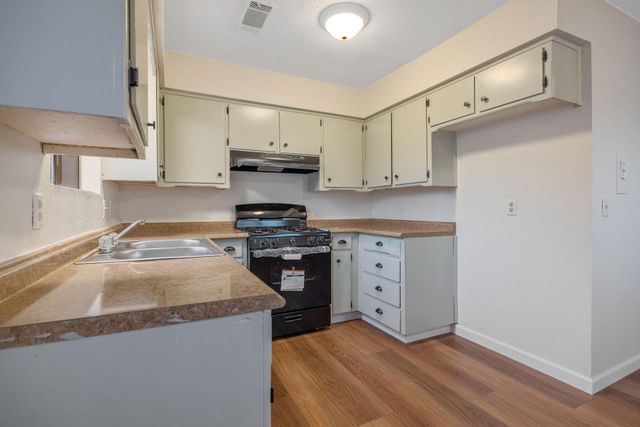 1399 Carla Avenue, Pixley, CA 93256