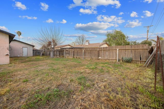 1399 Carla Avenue, Pixley, CA 93256