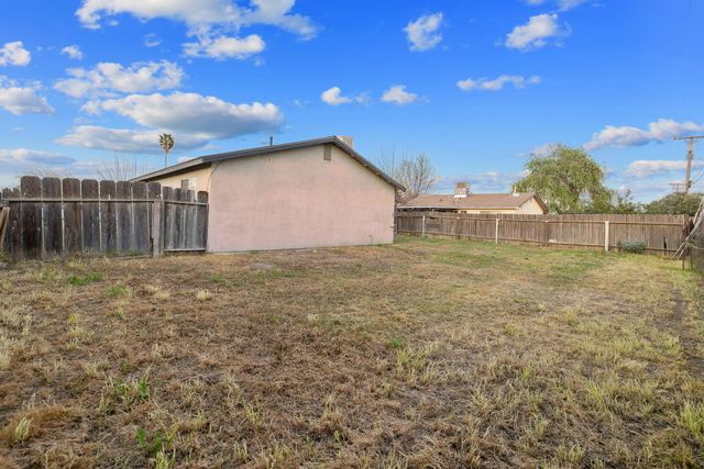 1399 Carla Avenue, Pixley, CA 93256