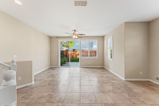 8837 Cortina Cir #68, Roseville, CA 95678