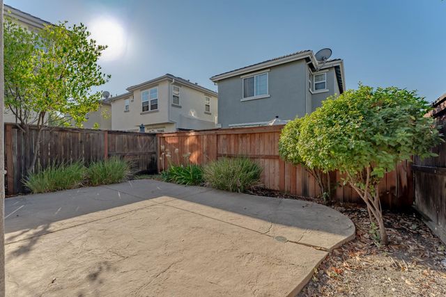 8837 Cortina Cir #68, Roseville, CA 95678