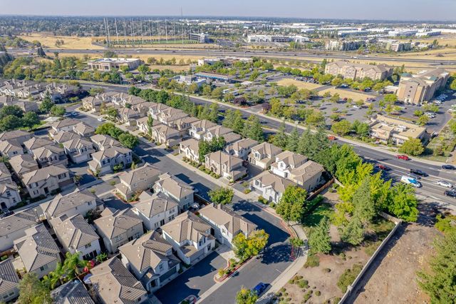 8837 Cortina Cir #68, Roseville, CA 95678