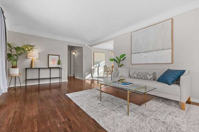 5016 Penn Avenue N, Minneapolis, MN 55430