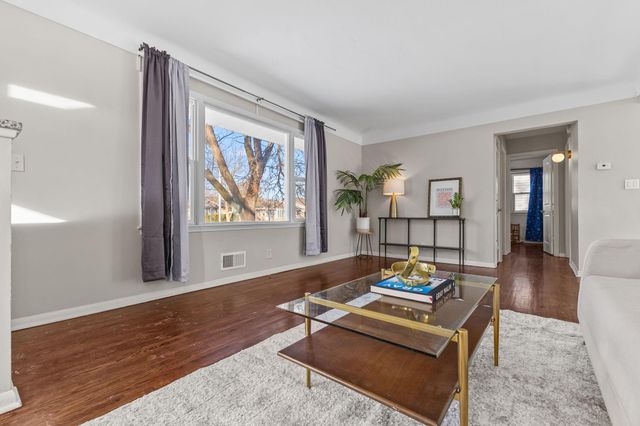 5016 Penn Avenue N, Minneapolis, MN 55430