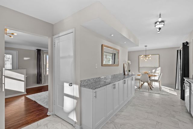 5016 Penn Avenue N, Minneapolis, MN 55430