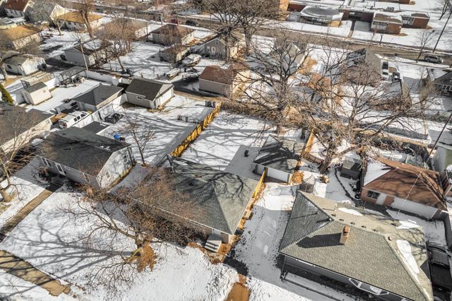 5016 Penn Avenue N, Minneapolis, MN 55430