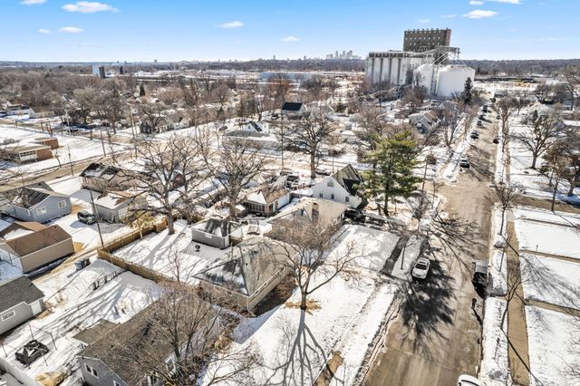 5016 Penn Avenue N, Minneapolis, MN 55430