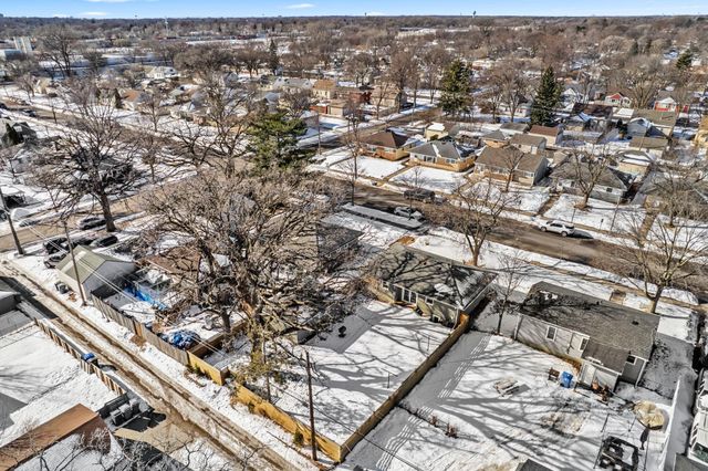 5016 Penn Avenue N, Minneapolis, MN 55430