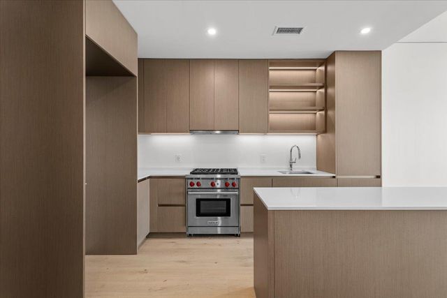 610 Davis ST 1809, Austin, TX 78701