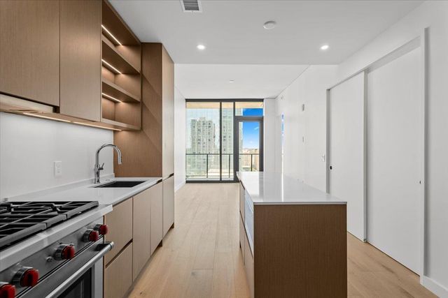 610 Davis ST 1809, Austin, TX 78701