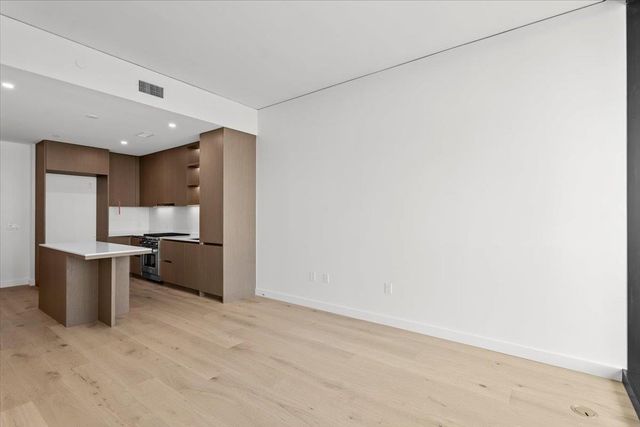 610 Davis ST 1809, Austin, TX 78701